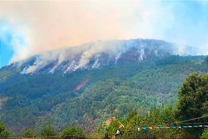 ¡ULTIMÁTUM EN SOLEDAD ATZOMPA! - *Si no hay apoyo para apagar incendios, habitantes bloquearán zona centro
