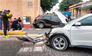 ¡SE PASA EL SEMÁFORO EN ROJO!