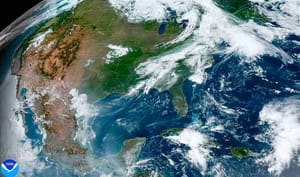 ¡YA EMPEZARÁ A LLOVER EN LA SIERRA! - *EN LA COSTA EL BOCHORNO NO AFLOJA