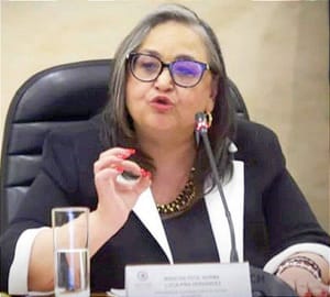 ¡SUPREMA CORTE INFORMA QUE MINISTRA NORMA PIÑA SIGUE TRABAJANDO CON TODA NORMALIDAD!