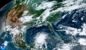 ¡NO NOS TOCÓ NI LA COLITA DE BERYL! - *NOS MANDA BOCHORNO Y MAREJADA