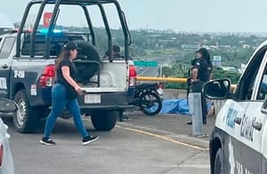 ¡MOTOCICLISTA PIERDE LA VIDA EN UN DERRAPÓN!