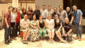 ÁLVARO CELEBRA ENTRE AMIGOS