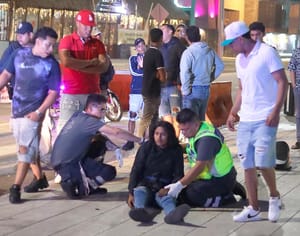 ¡DOS MOTOCICLISTAS HERIDOS EN EL BULEVARD DE BOCA!