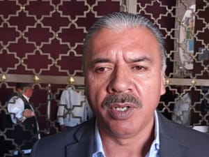 ¡PROFES ESPERAN SU LANITA!