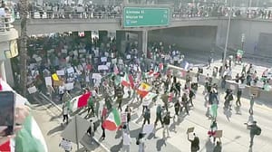 ¡PROTESTAN EN LOS ÁNGELES CONTRA LAS DEPORTACIONES!