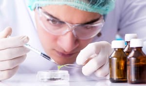 ¡VACUNA RUSA CONTRA CÁNCER SE PREPARA PARA ENSAYOS EN HUMANOS EN 2025!