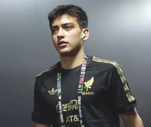 ¡DEBUTA ADOLESCENTE COMO TITULAR EN COPA ORO CON EL TRI!