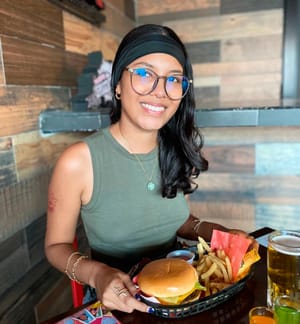 ¡FELIZ CUMPLEAÑOS, MENA!