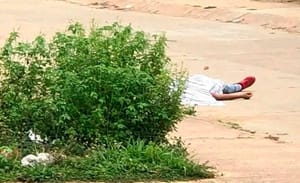 ¡MATAN A BALAZOS A ‘GRITÓN’ DE AUTOBUSES URBANOS EN COLONIA DE COATZACOALCOS! - EL CRIMINAL LE DISPARO DESDE UNA MOTO