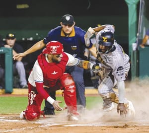 ¡LOS LEONES APALEAN AL ÁGUILA 11-5 EN EL “BETO AVILA”