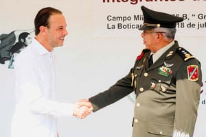 UNÁNUE Y EL GENERAL