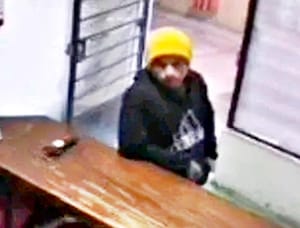 ¡PISTOLERO ATRACA MOTEL A UNOS METROS DE LA COMANDANCIA DE LA POLICÍA!