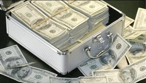 ¡SE “LAVAN” 44 MIL MILLONES DE DÓLARES!