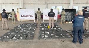 ¡ASEGURAN CARGAMENTO DE MARIHUANA EN EL RECINTO PORTUARIO! - IBA OCULTA EN UNA TARJA DE EXPORTACIÓN