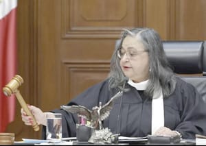 ¡SIN APLAUSOS PARA LENIA BATRES, TERMINA UNA ERA EN LA CORTE!