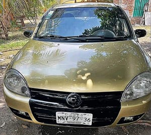 ¡SE LLEVAN CHEVY FRENTE AL RECINTO PORTUARIO!