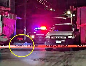 ¡LOCALIZAN CADÁVER TENDIDO EN LA CALLE!