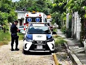 ¡CAE DE ÁRBOL Y SE CLAVA PICO DE HIERRO EN LA PIERNA!