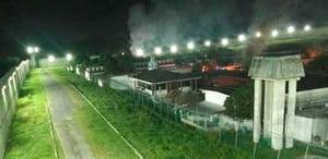 ¡EJÉRCITO Y GUARDIA NACIONAL TOMAN EL CONTROL DEL PENAL! - *Con Policías antimotines de SSP