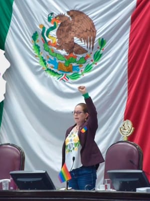 ¡ULTIMO AGARRÓN! - Y TANIA SIGUIÓ CON EL PUÑO ALZADO