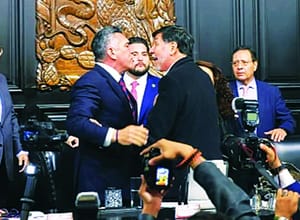 ¡A CACHETADAS GUAJOLOTERAS! - La gresca Alito-Noroña...