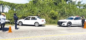 ¡ASALTAN A TAXISTA EN LA COLONIA! - * Le robaron ocho mil 500 pesos