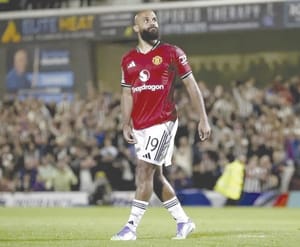 ¡RIDÍCULO DE MANCHESTER UNITED ANTE EQUIPO DE CUARTA DIVISIÓN!