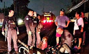 ¡MILITAR Y SU PAREJA DERRAPARON FRENTE A LA BASE AERONAVAL DE LAS BAJADAS!