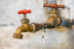 ¡DESDE HACE UN AÑO MAS TRAMITA CON SALUD EL CERTIFICADO SANITARIO!