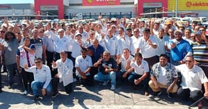 ¡JALAN A 300 TAXISTAS!