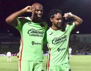 ¡LE PASAN LOS BRAVOS POR ENCIMA AL LEÓN!