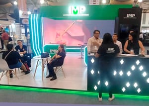 ¡CONSTRUYEN PLANTA DE CATALIZADORES!