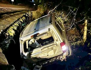 ¡“EL CARA DE TOCHE” VOLCÓ EN SU CAMIONETA!