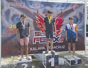 ¡AQUAX ES CAMPEÓN DE LA COPA FÉNIX DE NATACIÓN!