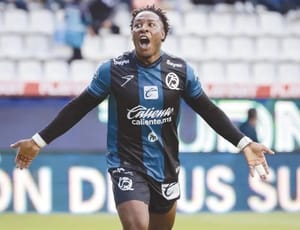 ¡QUERÉTARO PROPINA DOLOROSA DERROTA AL PACHUCA EN CASA!