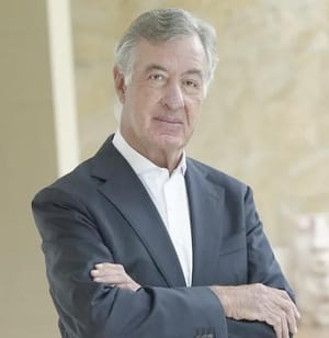 ¡ADQUIERE CHICO PARDO 25% DE BANAMEX!