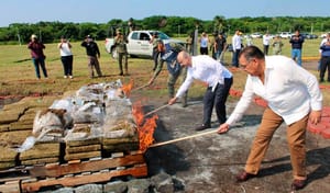 ¡INCINERAN DROGA EN LA BASE AERONAVAL! - CASI 400 TONELADAS DE MARIHUANA Y METANFETAMINAS Por FEDERICO GARCIA