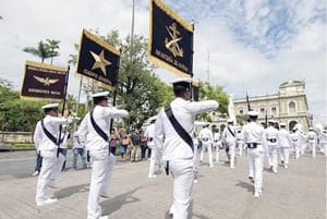 ¡MÉDICO NAVAL QUE VALIDÓ HUACHICOL FUE ASCENDIDO POR 'MÉRITO'!