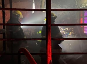 ¡APAGAN CASA EN LLAMAS EN EL CENTRO DE VERACRUZ!