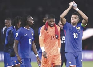¡MBAPPÉ SALVA A FRANCIA ANTE ISLANDIA DENTRO DE LA ELIMINATORIA !
