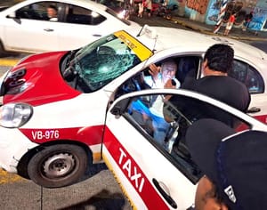 ¡PEATÓN ATROPELLADO POR TAXISTA!