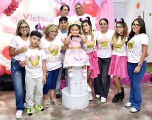 VICTORIA ES PRESENTADA ANTE DIOS