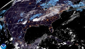 ¡SE ACERCA UNA LÍNEA FRONTAL AL GOLFO DE MÉXICO! - *SIGUE NUBLADO CON LLUVIAS Y "NORTECITO"