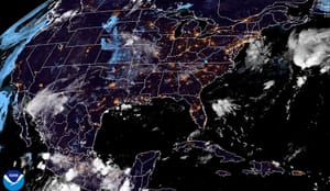 ¡APARECE `KIKO` EN EL PACIFICO, PERO LEJOS DE MÉXICO! - *NUBLADOS CON  GOTAS Y BOCHORNO