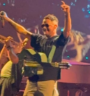 ¡ALEJANDRO SANZ DEDICA CONCIERTO A LOS DAMNIFICADOS DE POZA RICA!