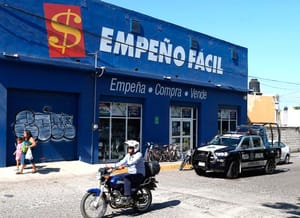 ¡PISTOLEROS ASALTAN A “EMPEÑO FÁCIL” EN LOMAS DEL VERGEL!