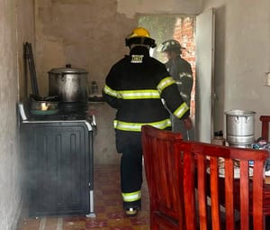 ¡SE LE QUEMARON LOS TAMALES A LA ABUELITA BERTHITA!