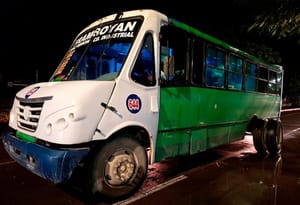 ¡SE LE SALEN LAS LLANTAS AL CAMIÓN DE LA RUTA “FRAMBOYAN”!