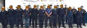 ¡POLICÍAS PROTEGÍAN AL “MATA NOVIAS”! - ONCE ELEMENTOS MUNICIPALES DE ATOYAC FUERON DETENIDOS